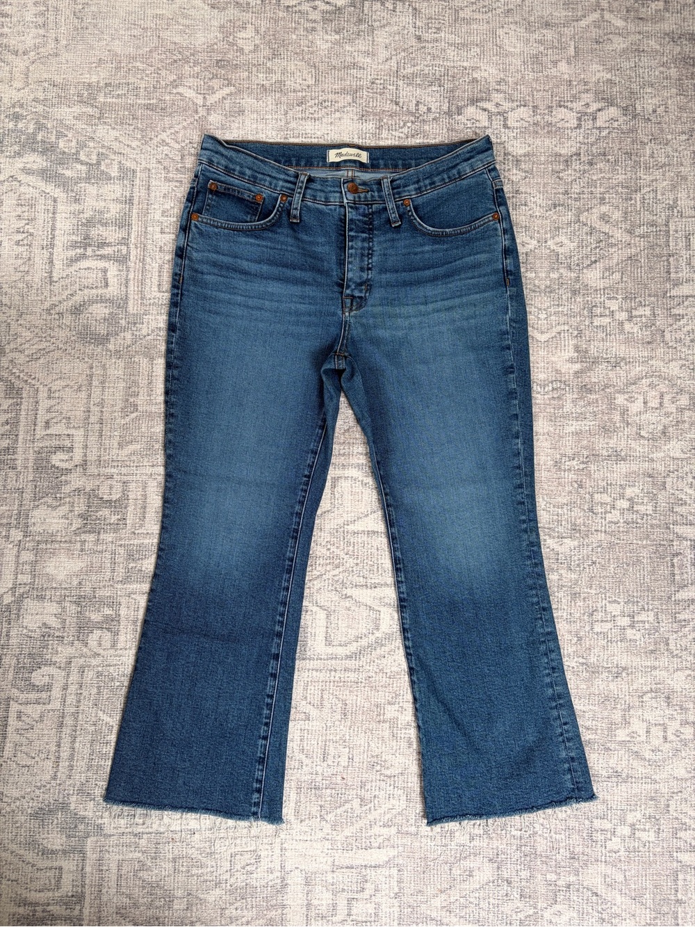 Madewell Mid-Rise Kick Out Jeans 30P Petite Medium Wash Raw Hem